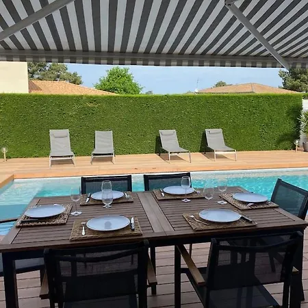 Maison Moderne Avec Piscine Villa *