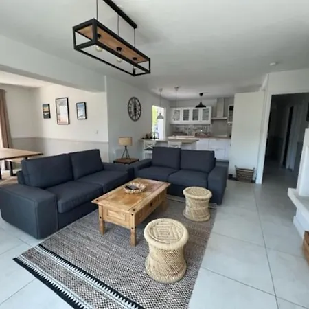 Villa Maison Moderne Avec Piscine