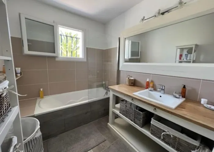 Maison Moderne Avec Piscine Villa