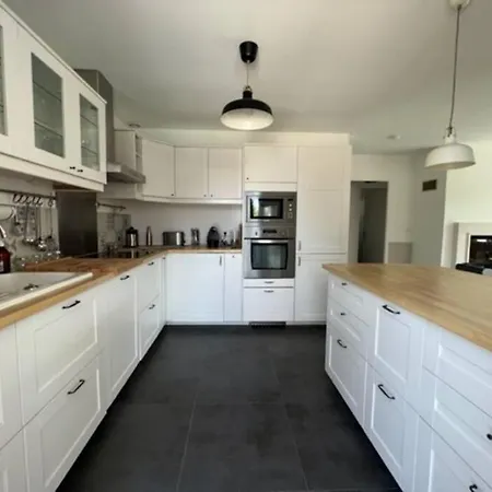 Maison Moderne Avec Piscine ヴィラ