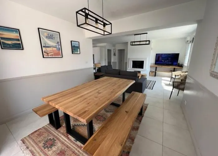 Villa Maison Moderne Avec Piscine