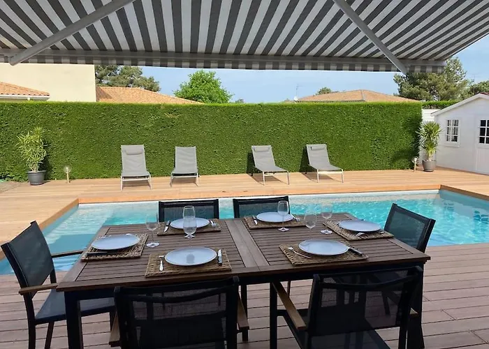 Maison Moderne Avec Piscine Villa *